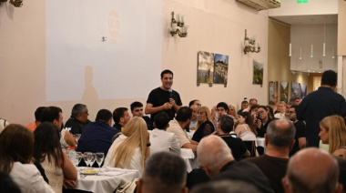 Regresó Abad y comienza a juntar para pelear por la conducción radical