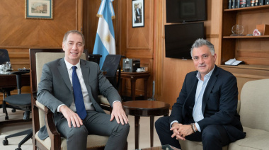 Agazapado, Pareja espera el comportamiento del PRO en la votación del endeudamiento