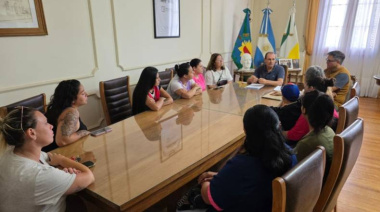Daniel Stadnik se reunió con vecinos por el avance del Plan de Viviendas en Casares