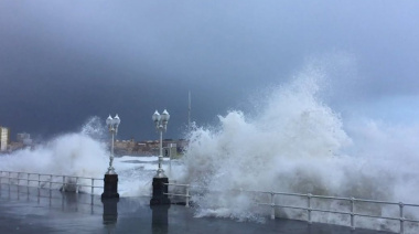 Sudestada histórica en la Costa Atlántica: El mar alcanzó niveles récord en el inicio de la temporada