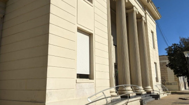 Recoulat puso el foco del Presupuesto en vivienda propia, salud y autonomía financiera