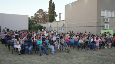 Recoulat celebró junto a los nuevos profesionales del Centro de Formación Laboral Nº 402