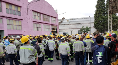 La guerra entre Milei y Paolo Rocca puede dejar a 500 familias bonaerenses en la calle