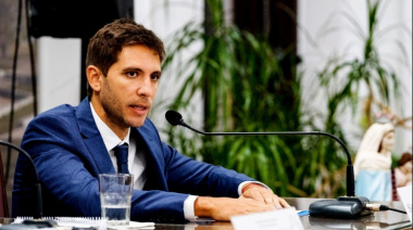 Acusan a Passaglia de ignorar un fallo de la Corte y seguir con una obra prohibida