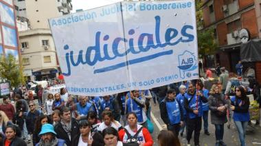 Con críticas, la AJB dio el visto bueno a la oferta salarial de Kicillof