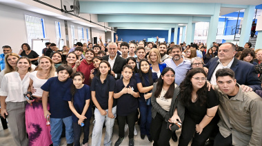 Acompañado de Kicillof, Ferraresi inició el periodo de la escuela técnica