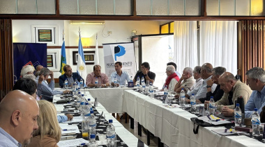 Recoulat y un encuentro clave para fortalecer la economía local