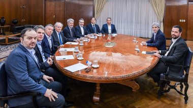 Caputo va a la carga de las tasas municipales en distritos cristinistas