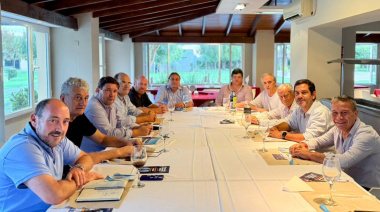 Los intendentes del “Grupo de los Doce” se alinean con Kicillof y presionan a Milei por los fondos