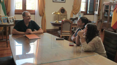 Stadnik pone en agenda una vieja deuda con estudiantes casarenses