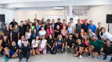 Formación con inserción laboral: Avellaneda renovó el esquema de becas para estudiantes