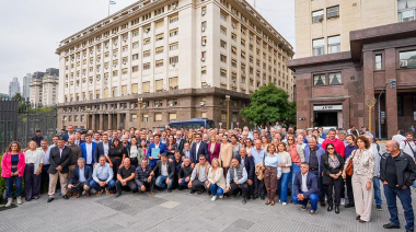 En crisis y sin fondos, intendentes fueron a ver a Caputo y amenazan con avanzar en la Justicia