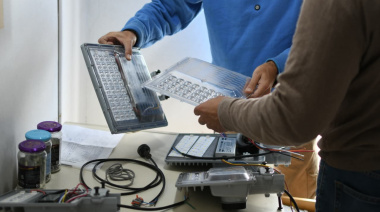 Magdalena fábrica su propia luz: innovación municipal para ganarle a la crisis y el ajuste