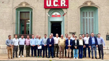 Municipios cerca de la quiebra: intendentes mueven fichas y roza la interna del radicalismo