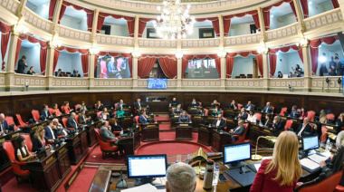 Magario reactiva el Senado bajo el fuego cruzado del camporismo