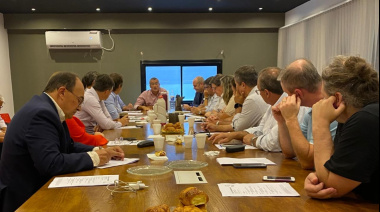Intendentes radicales apuntaron al Gobierno por la quita de Zona Fría