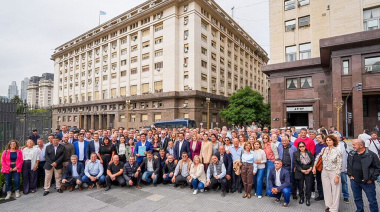 Intendentes bonaerenses en guerra por los fondos y la discusión de cómo se reparte