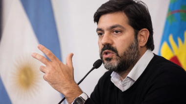 Bianco acusó a Milei de “entregar la industria” y poner en riesgo Malvinas