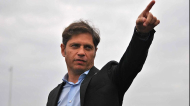 Kicillof cierra un plenario del peronismo santafesino con eje en el “futuro de la Nación”