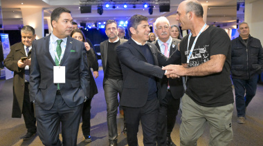 Kicillof calificó como “incompatible” la política económica de Milei con la industria
