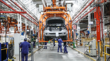 La industria automotriz cerró el primer semestre en caída