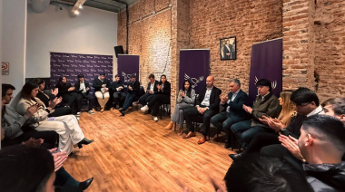 Pareja lanzó un programa de formación juvenil liderado por Geraldine Calvella