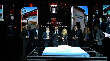 Más de 500 líderes políticos, empresarios y académicos se reunieron en la Gala de la FPHV