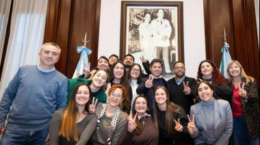 Kicillof recalibra la estrategia y activa el MDF Juventudes para disputarle el voto joven