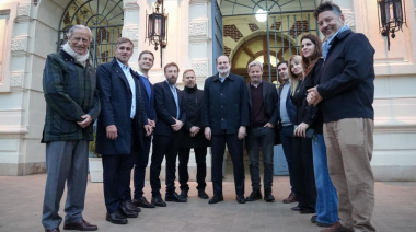 Se lanzó “La Liga de Intendentes” y se reunió con Kicillof pensando en 2027