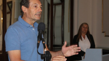 Stadnik analizó la coyuntura y los desafíos de la gestión, sin esquivar el escenario electoral