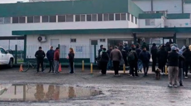Granja Tres Arroyos paralizó su planta en Capitán Sarmiento y los trabajadores temen un cierre definitivo