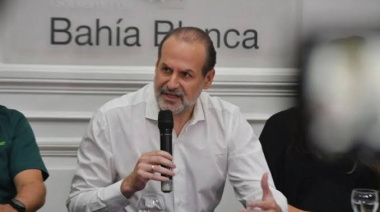 “Seguiremos buscando respuestas”: Milei recorrió Bahía Blanca pero le esquivó la cara a Susbielles