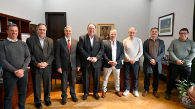 Intendentes massistas buscan oxígeno en el BAPRO ante el recorte nacional