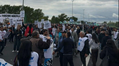 Los municipales llevaron su reclamo a la autopista y tensionan con Kicillof
