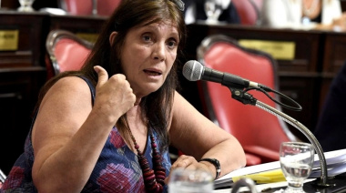 Teresa García tildó de “modalidad de la derecha” la fuga de Bolsonaro y disparó contra la Casa Rosada