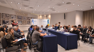 El Senado debate la ley de Kicillof que busca terminar el vacío legal de apps de delivery y Uber