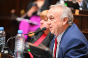 Los libertarios de URF quieren que los años electorales no haya cambios de reglas