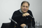 Alonso aseguró que los policías apartados eran una “célula militante” de LLA