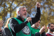 Aguiar tildó a los Milei como “una banda de coimeros que tienen que terminar en cana”