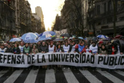 Por el veto al financiamiento a las universidades, convocan a una Marcha Federal