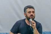 Tignanelli le marcó la cancha a Kicillof: “Cristina está presa hace 100 días y nunca la visitó”
