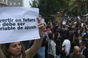 Crisis universitaria: el 19% de los docentes trabaja de Uber o Didi para llegar a fin de mes