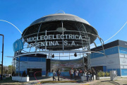 Milei avanza con la privatización nuclear: Venden el 44% de Nucleoeléctrica Argentina