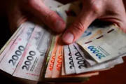 Octubre llega con aumentos que complican el bolsillo de los argentinos y presionan la inflación