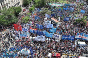La CGT vuelve a la calle y prepara una movilización a la Casa Rosada  