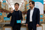 Kicillof cruzó a Milei por el ajuste en medicamentos y salió a reforzar la entrega en la Provincia