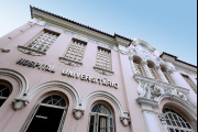 Hospitales universitarios en jaque: el Gobierno no ejecutó fondos de salud en el primer cuatrimestre