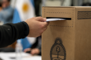 Kicillof en alerta: la indefinición electoral de Milei tensiona a la Provincia