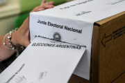 La carrera al 2027 se calienta: ¿Kicillof le saca ventaja a Milei en imagen?