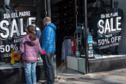 Las ventas por el Día del Padre retrocedieron y se consolida el letargo del consumo